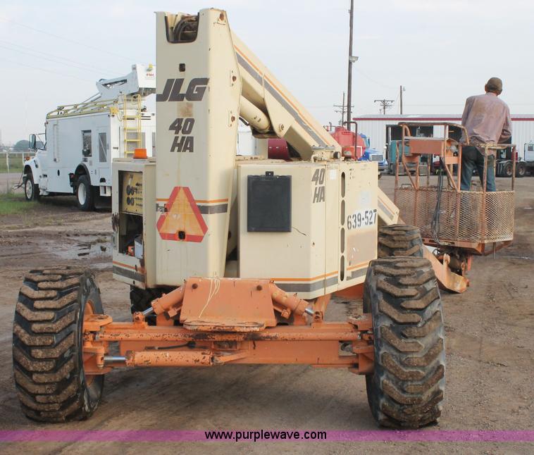 image for item H1704 1993 JLG 40HA boom lift