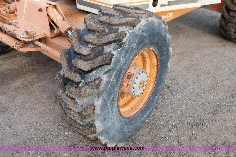 image for item H1704 1993 JLG 40HA boom lift