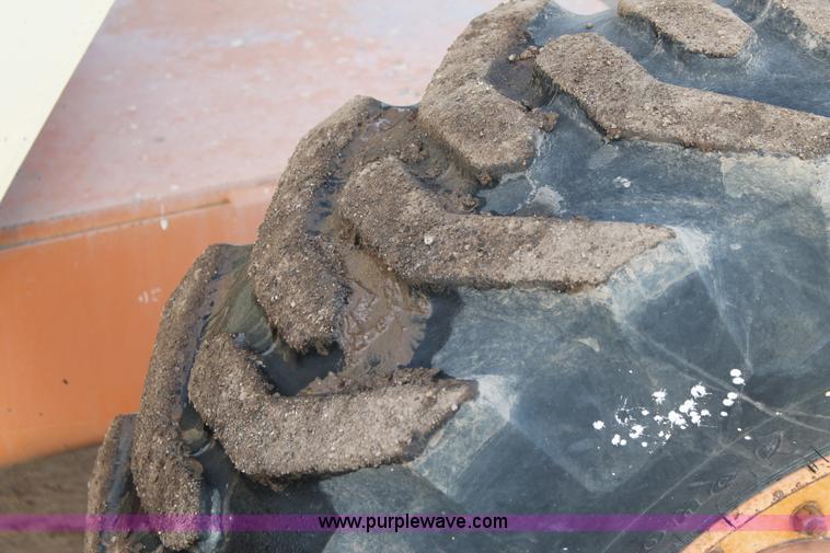 image for item H1704 1993 JLG 40HA boom lift