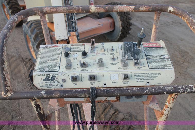 image for item H1704 1993 JLG 40HA boom lift