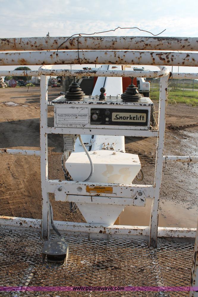 image for item H1705 1990 Snorkel A80R boom lift