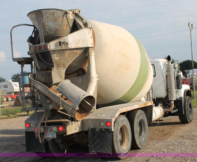 image for item H1706 1991 Mack RD690S mixer truck