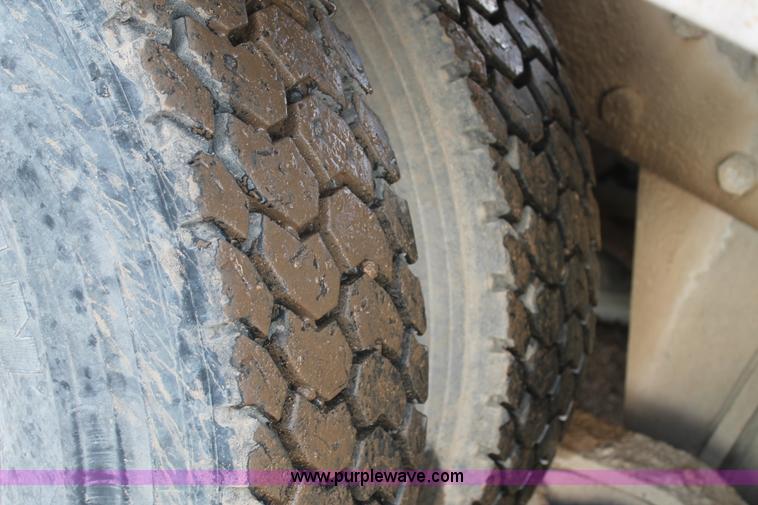 image for item H1706 1991 Mack RD690S mixer truck