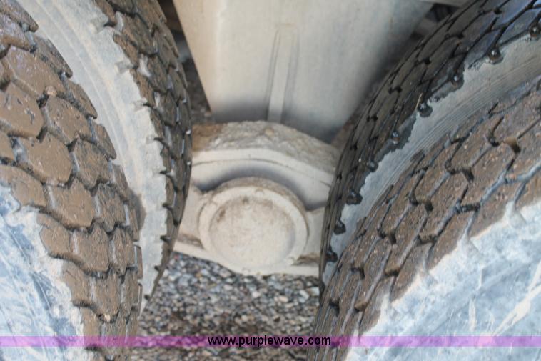 image for item H1706 1991 Mack RD690S mixer truck