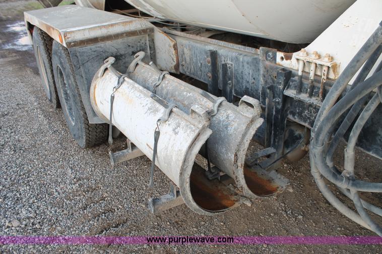 image for item H1706 1991 Mack RD690S mixer truck