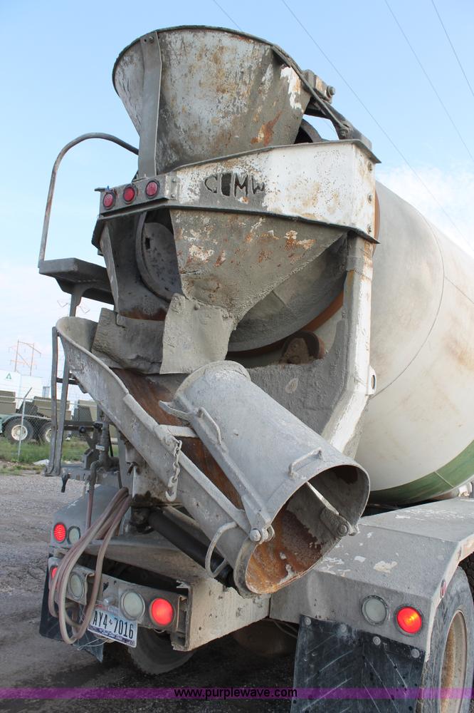 image for item H1706 1991 Mack RD690S mixer truck