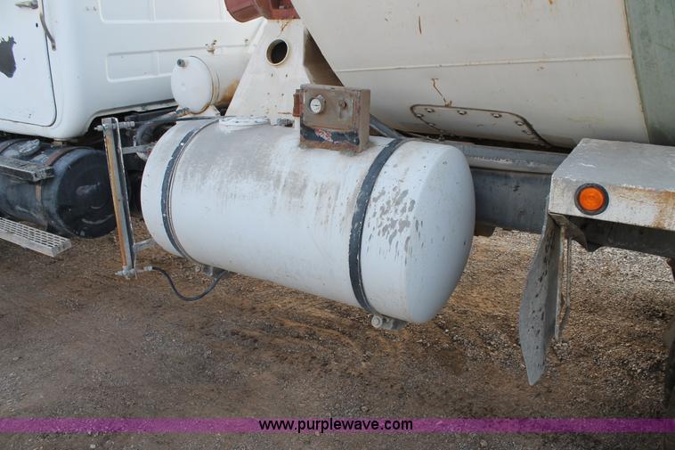 image for item H1706 1991 Mack RD690S mixer truck