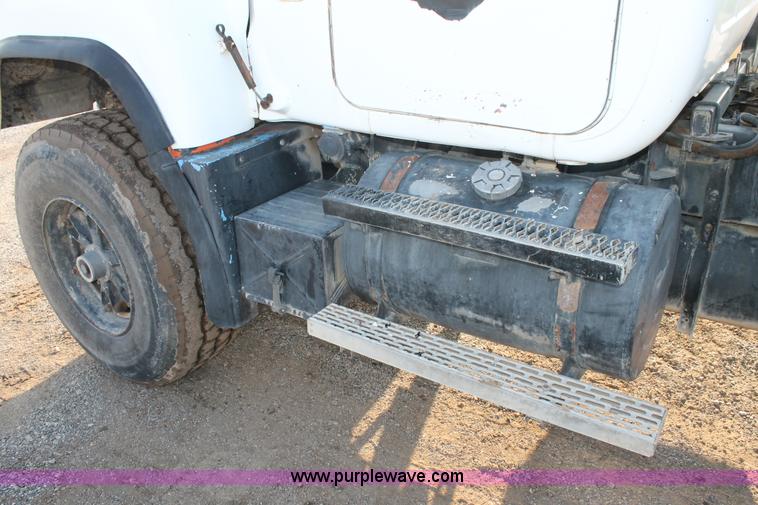 image for item H1706 1991 Mack RD690S mixer truck