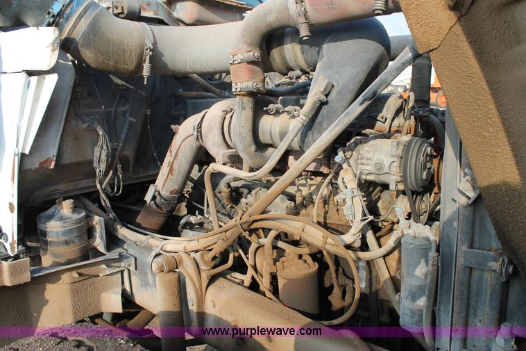 image for item H1706 1991 Mack RD690S mixer truck