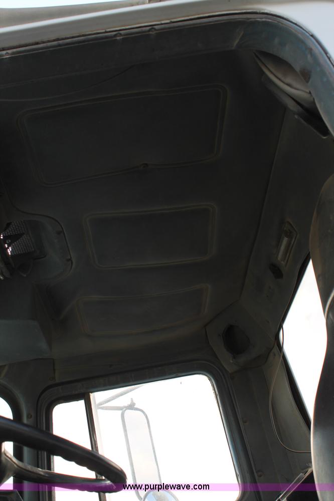 image for item H1706 1991 Mack RD690S mixer truck