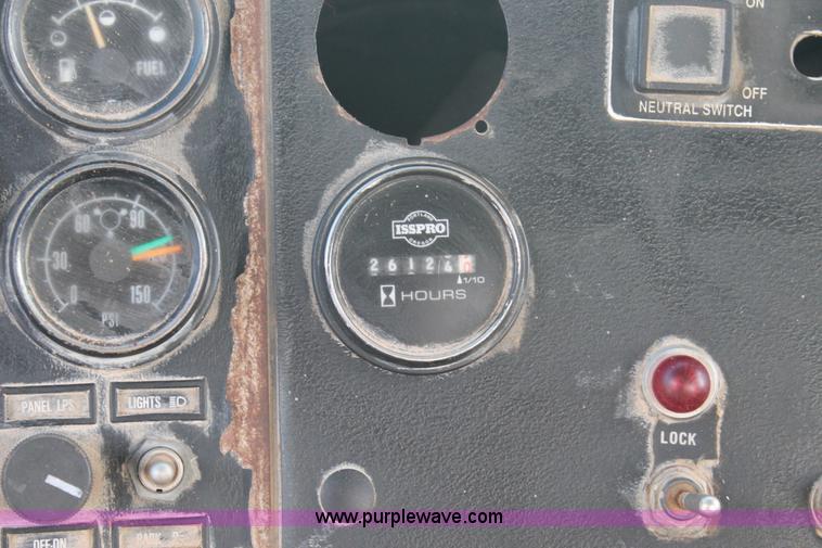 image for item H1706 1991 Mack RD690S mixer truck