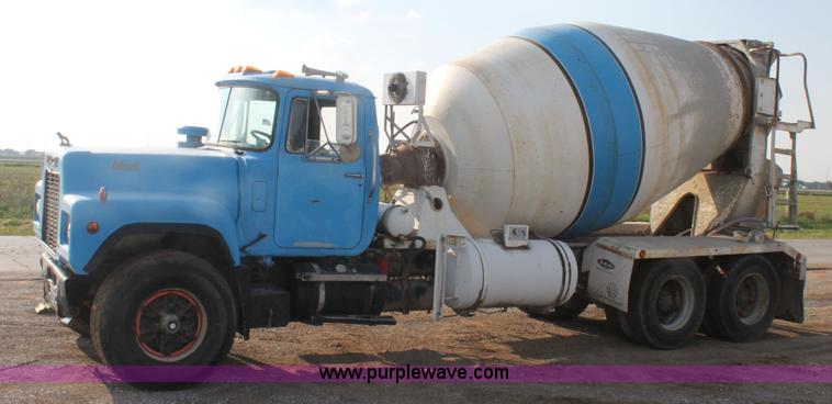 image for item H1707 1991 Mack RD690S mixer truck