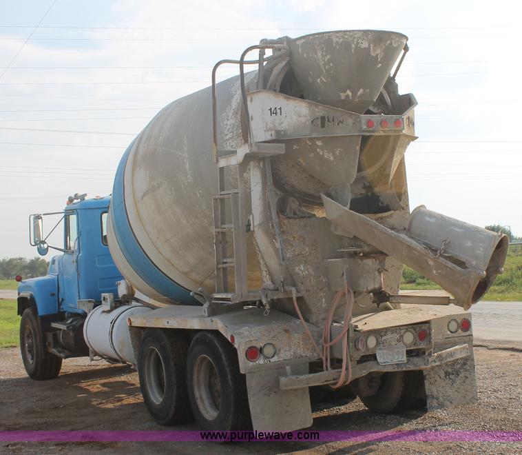 image for item H1707 1991 Mack RD690S mixer truck