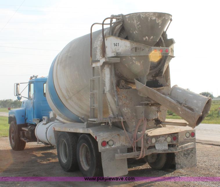 image for item H1707 1991 Mack RD690S mixer truck