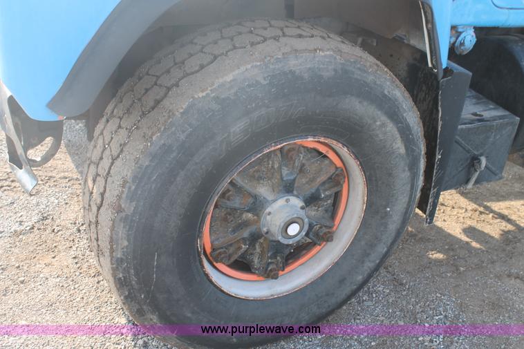 image for item H1707 1991 Mack RD690S mixer truck