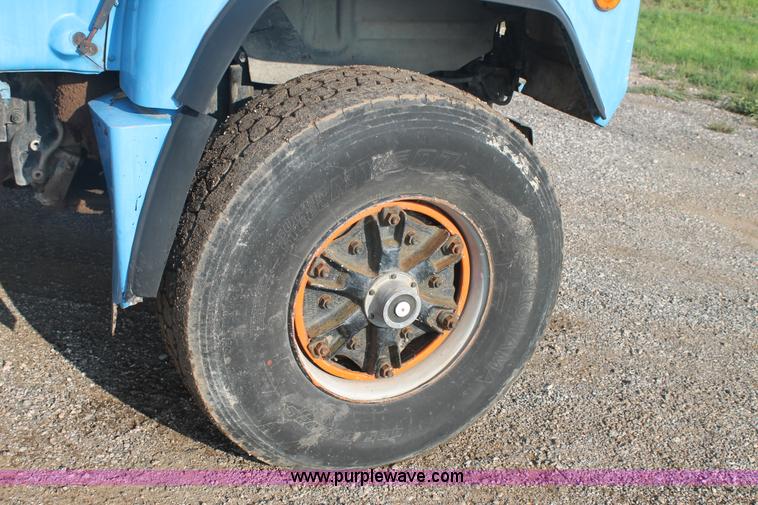 image for item H1707 1991 Mack RD690S mixer truck