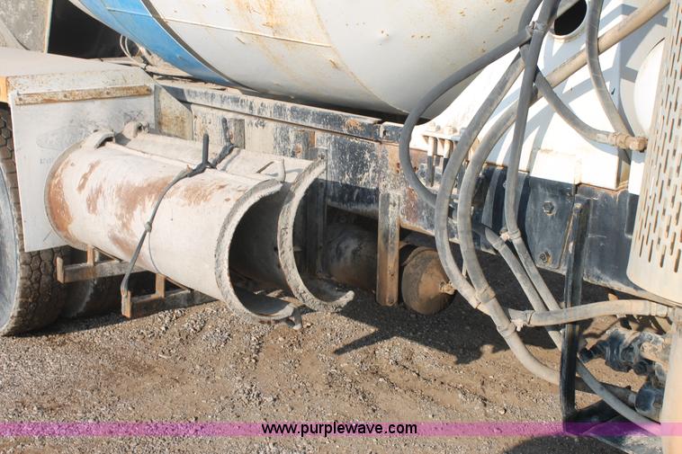 image for item H1707 1991 Mack RD690S mixer truck