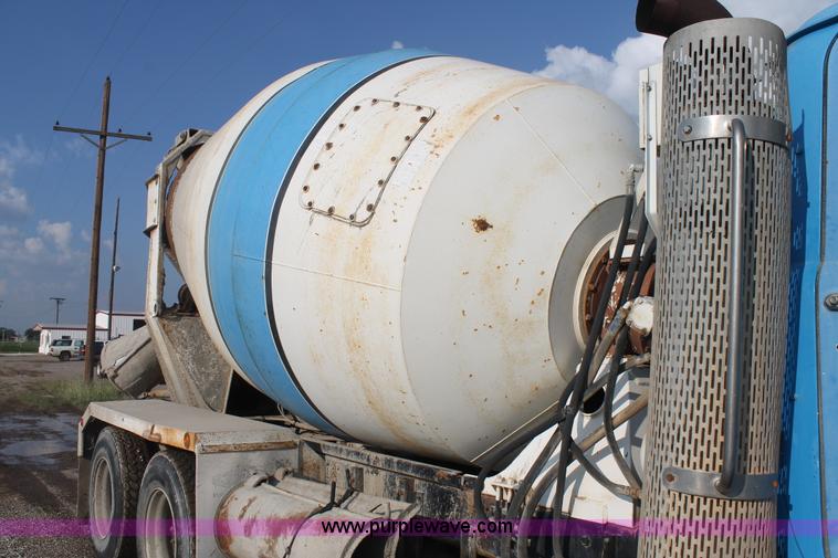 image for item H1707 1991 Mack RD690S mixer truck