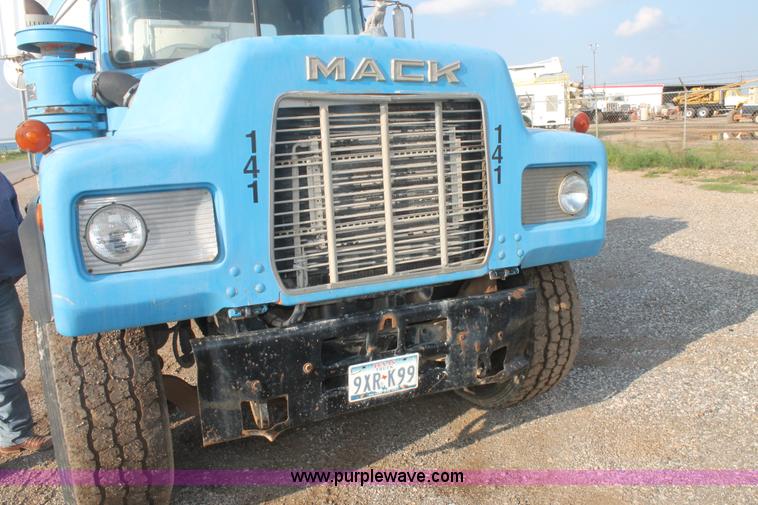 image for item H1707 1991 Mack RD690S mixer truck
