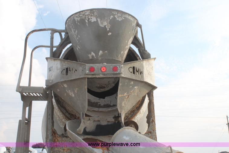 image for item H1707 1991 Mack RD690S mixer truck
