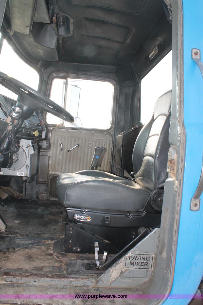 image for item H1707 1991 Mack RD690S mixer truck