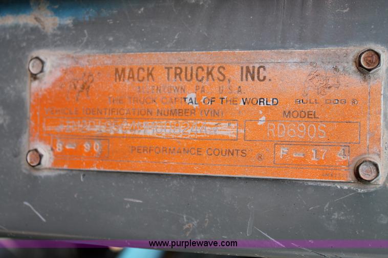 image for item H1707 1991 Mack RD690S mixer truck