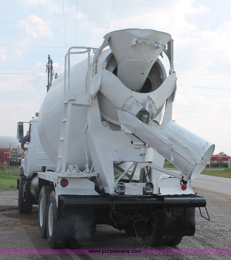 image for item H1709 1994 Mack DM690S mixer truck