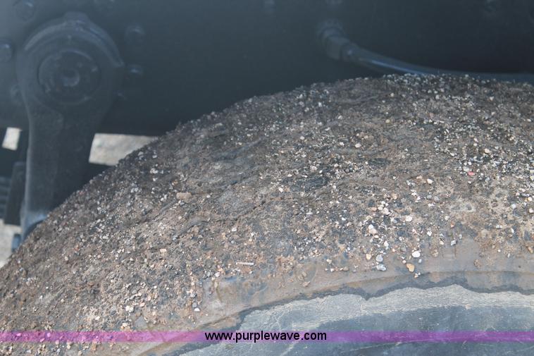 image for item H1709 1994 Mack DM690S mixer truck