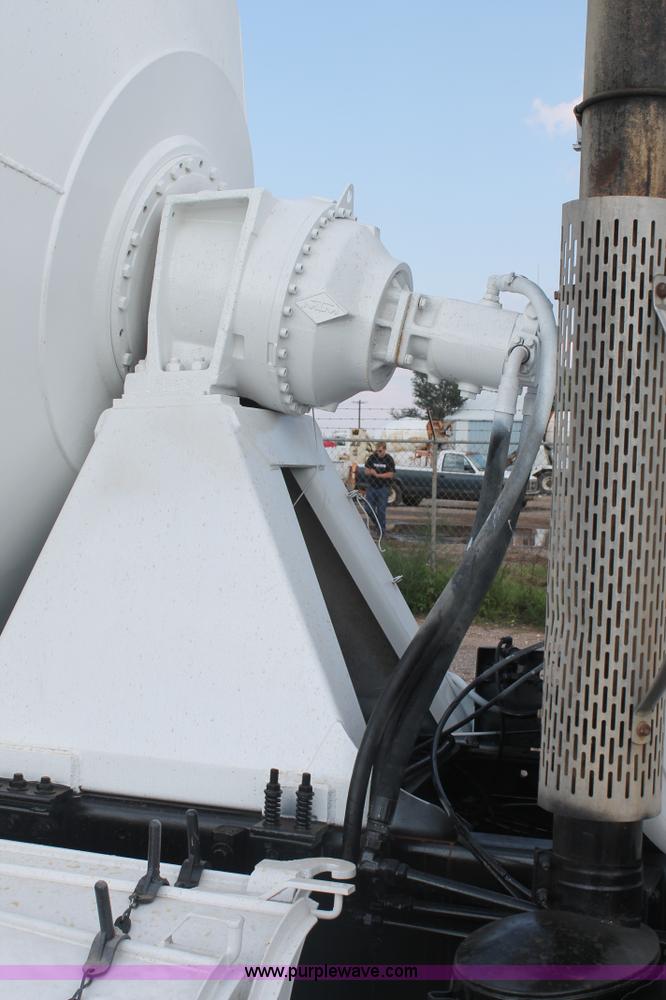 image for item H1709 1994 Mack DM690S mixer truck