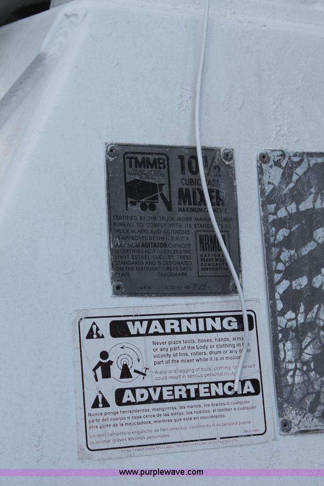 image for item H1709 1994 Mack DM690S mixer truck