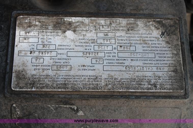 image for item H1709 1994 Mack DM690S mixer truck