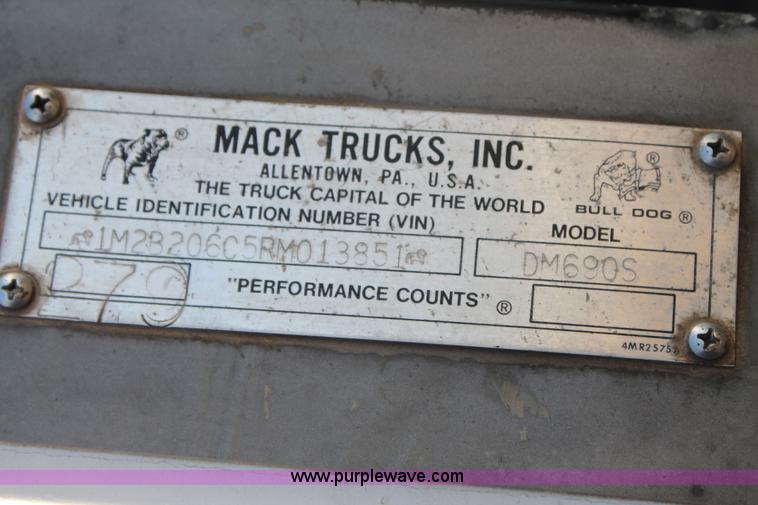 image for item H1709 1994 Mack DM690S mixer truck