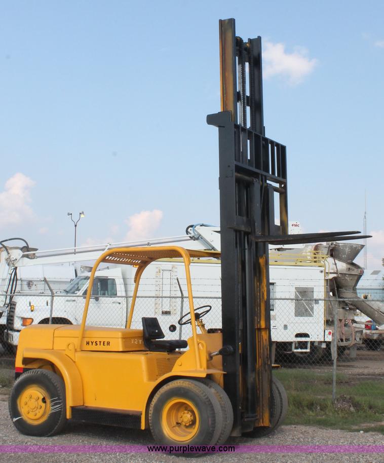 image for item H1710 Hyster rough terrain forklift