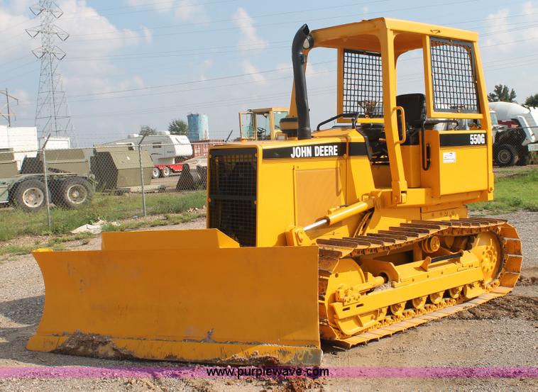 image for item H1711 1997 John Deere 550G dozer