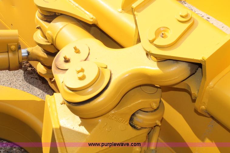 image for item H1711 1997 John Deere 550G dozer