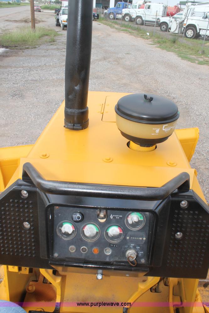 image for item H1711 1997 John Deere 550G dozer