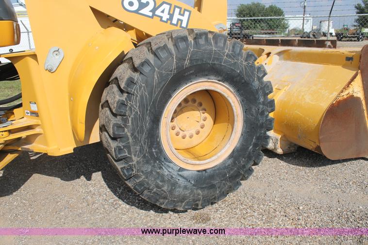 image for item H1713 2002 John Deere 624H wheel loader