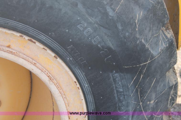 image for item H1713 2002 John Deere 624H wheel loader