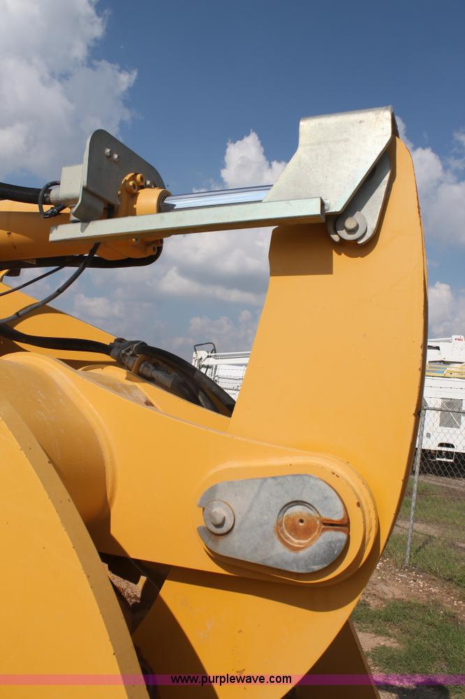 image for item H1713 2002 John Deere 624H wheel loader