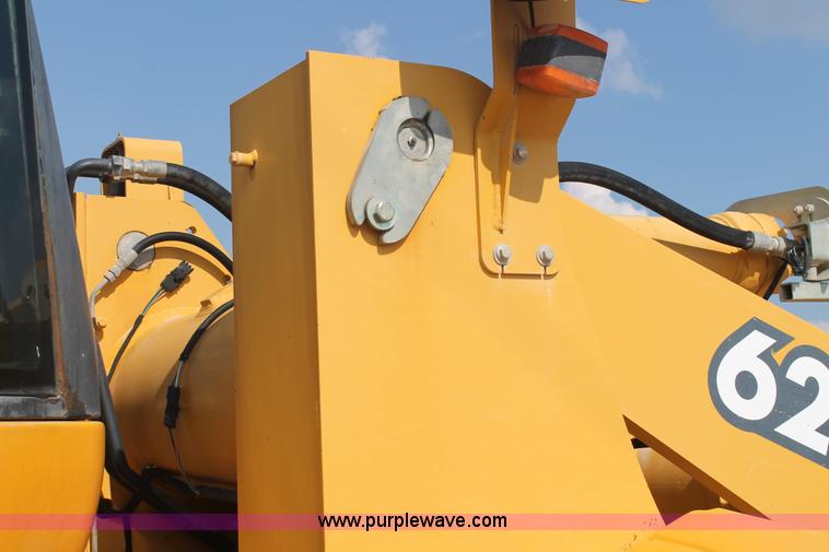 image for item H1713 2002 John Deere 624H wheel loader