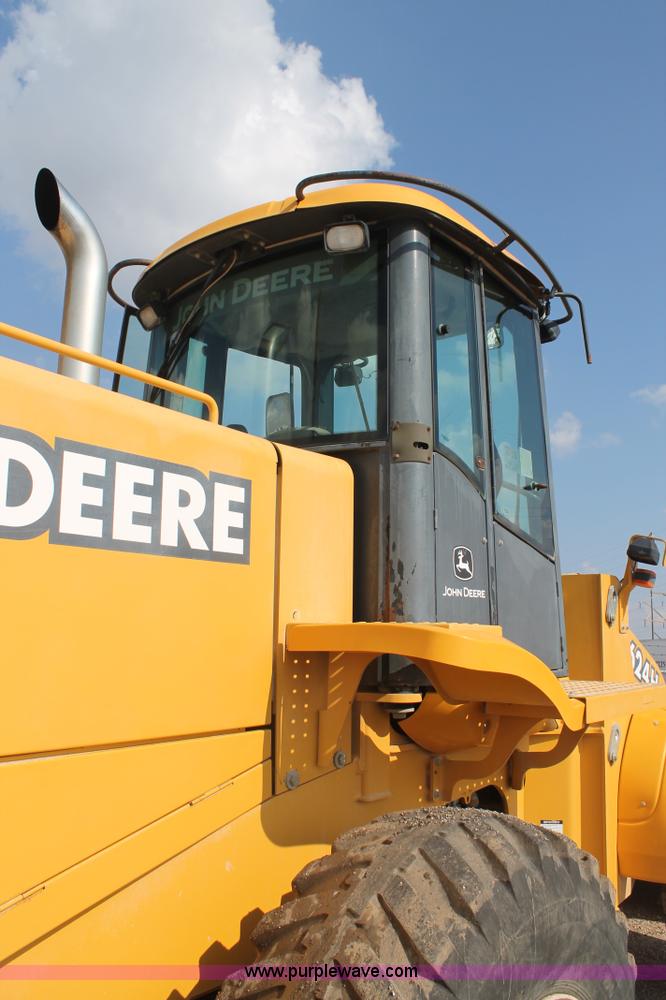 image for item H1713 2002 John Deere 624H wheel loader