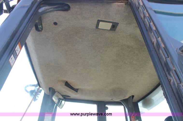 image for item H1713 2002 John Deere 624H wheel loader