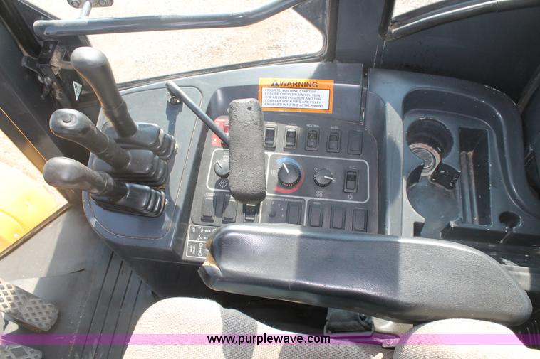 image for item H1713 2002 John Deere 624H wheel loader