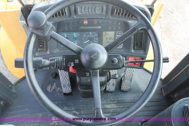 image for item H1713 2002 John Deere 624H wheel loader