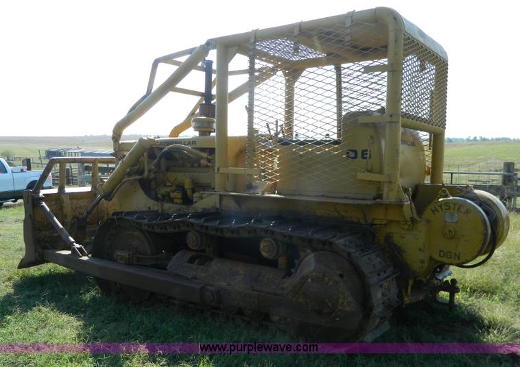 image for item H2419 1965 Caterpillar D6B dozer