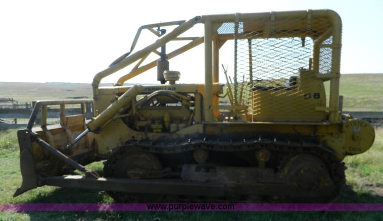 image for item H2419 1965 Caterpillar D6B dozer