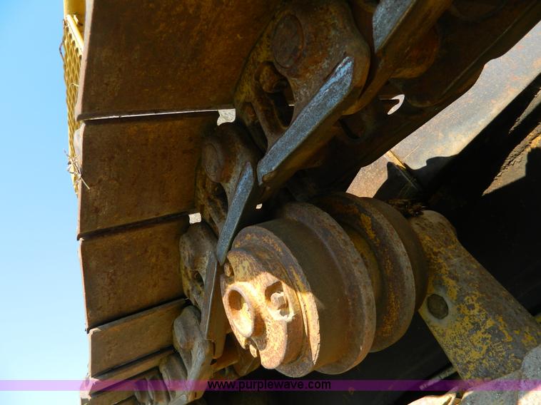 image for item H2419 1965 Caterpillar D6B dozer