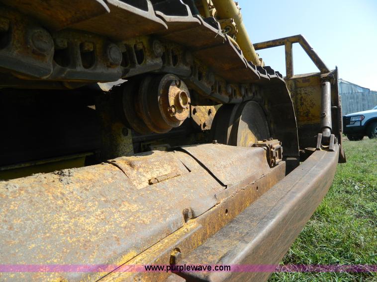 image for item H2419 1965 Caterpillar D6B dozer