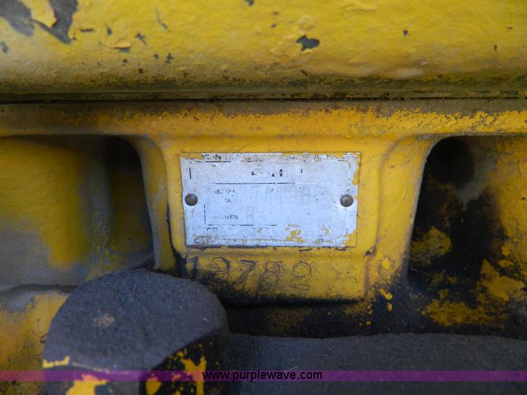 image for item H2419 1965 Caterpillar D6B dozer