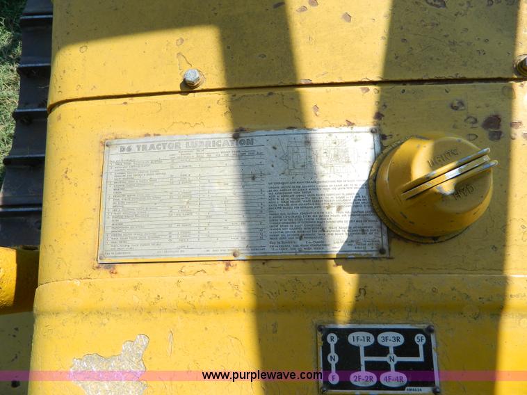 image for item H2419 1965 Caterpillar D6B dozer